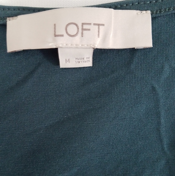 Beautiful stretchy top for women - Picture 3 of 8